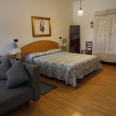 Апартаменты Bamboo Hous - Agriturismo Finilon Кастельнуово-дель-Гарда Экстерьер фото
