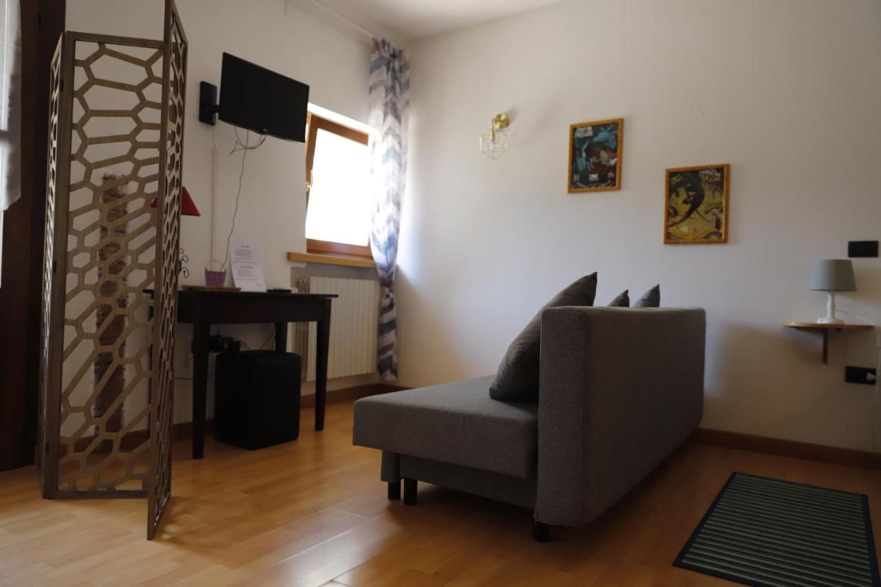 Апартаменты Bamboo Hous - Agriturismo Finilon Кастельнуово-дель-Гарда Экстерьер фото